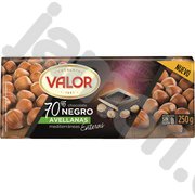 Шоколад экстра черный 70% какао c цельным лесным орехом (Валор) 0,250 кг